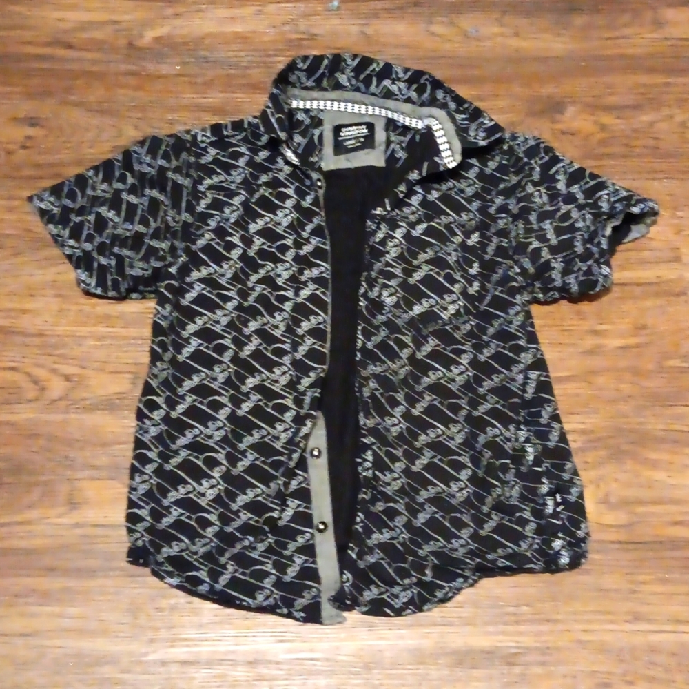 Sunrise kingdom Boys large 14 skater button up shirt